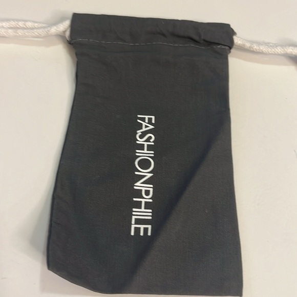 FASHIONPHILE dust bag bundle extra large 20 x 19 small bags 7 x 4 - Picture 4 of 4
